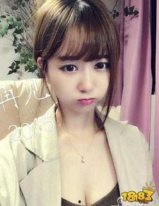 龙珠性感女主播,性感女主播的奇幻冒险之旅