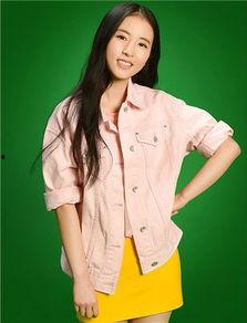 周雨彤大学照片,校园女神的青涩时光